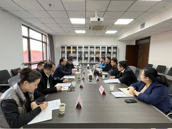 安徽省糧食和物資儲備局、中國農(nóng)業(yè)發(fā)展銀行安徽省分行赴淮糧集團(tuán)考察調(diào)研秋糧收儲工作